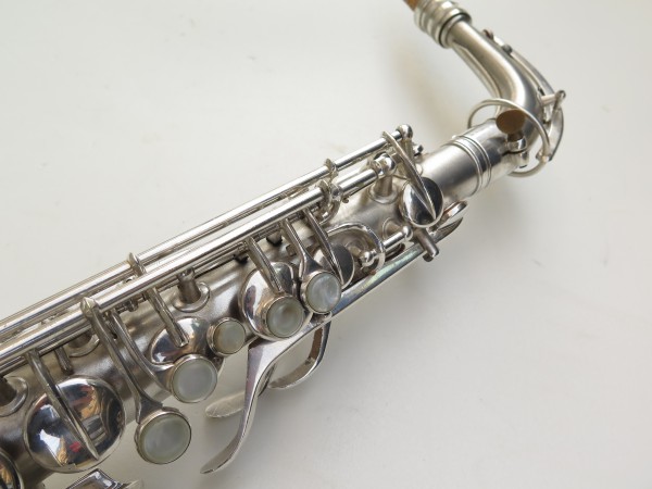 Saxophone alto Conn Chu Berry argenté sablé (15)
