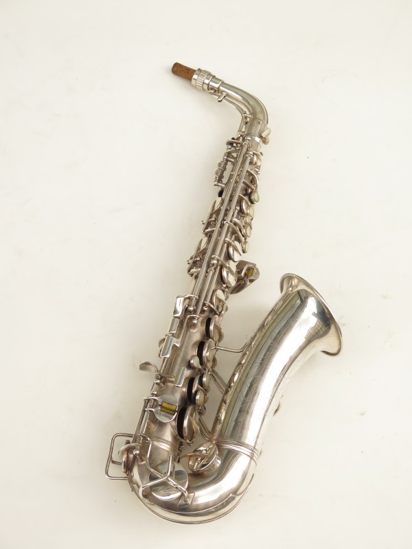 Saxophone alto Conn 6M 8 US Army argenté sablé ladyface (14)