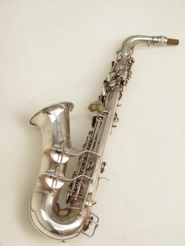 Saxophone alto Conn 6M 8 US Army argenté sablé ladyface (15)