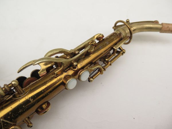 Saxophone soprano courbe Buescher True Tone verni (22)