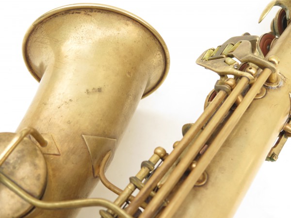 Saxophone alto Conn transitionnel ladyface non verni gravé (3)