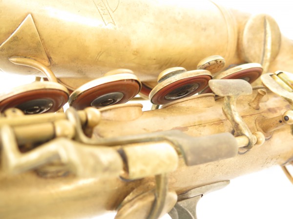 Saxophone alto Conn transitionnel ladyface non verni gravé (4)