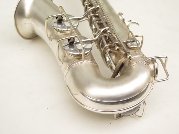 Saxophone alto Conn transitionnel Art Deco argenté sablé plaqué or (11)