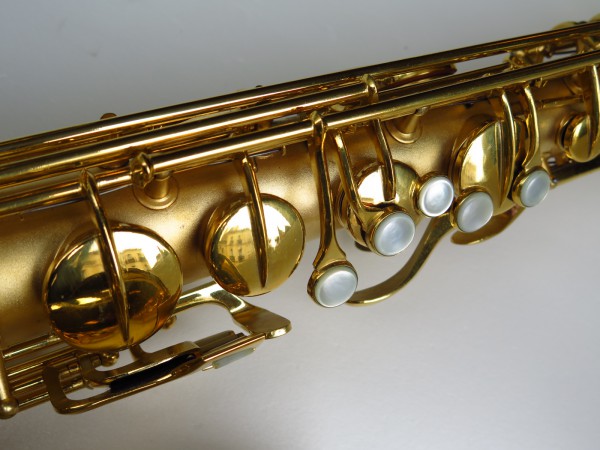 Sax ténor Conn Chu Berry plaqué or (4)