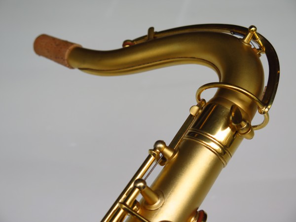 Sax ténor Conn Chu Berry plaqué or (8)