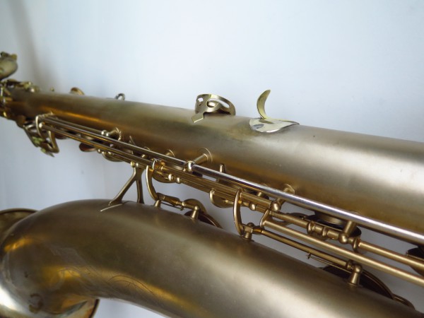 Sax baryton Conn 12M plaqué or (19)