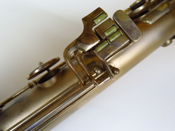 Sax baryton Conn 12M plaqué or (22)