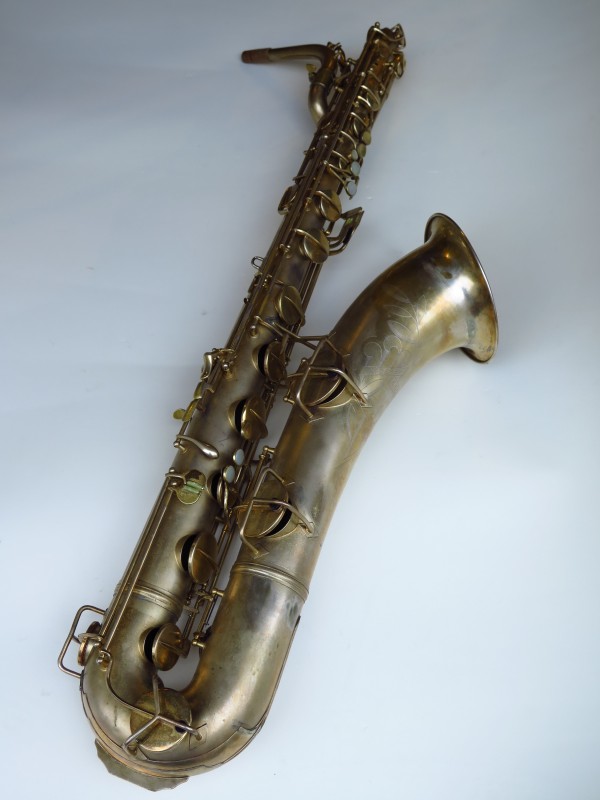 Sax baryton Conn 12M plaqué or (6)