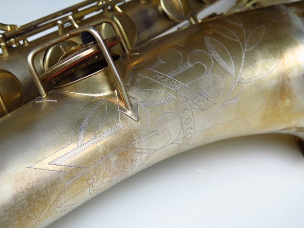 Sax baryton Conn 12M plaqué or (8)