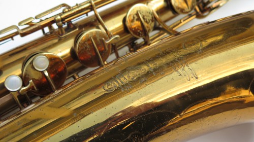 Saxophone baryton Selmer super verni (1)