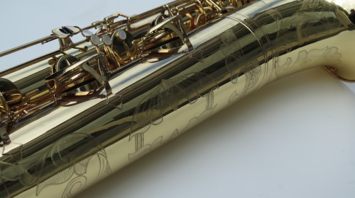 Saxophone basse Selmer mark 6 verni gravé (1)