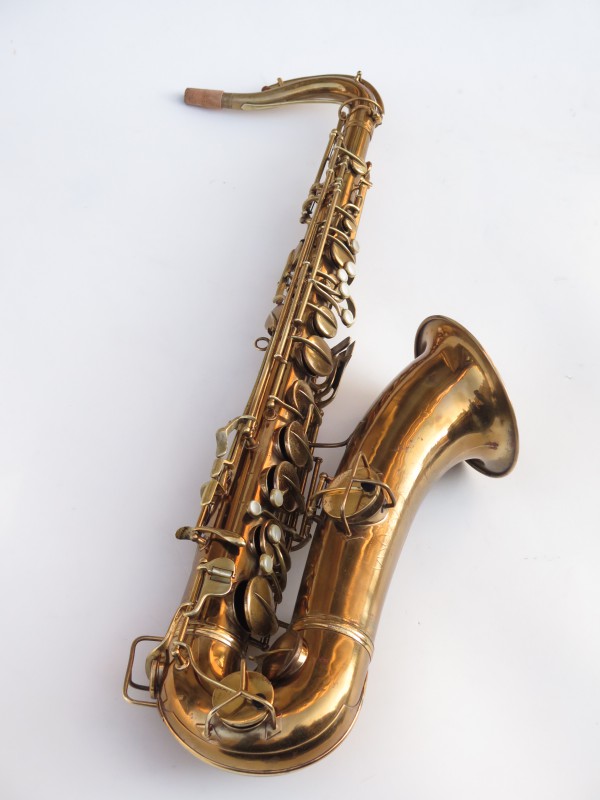 Saxophone ténor Conn Chu Berry verni (2)