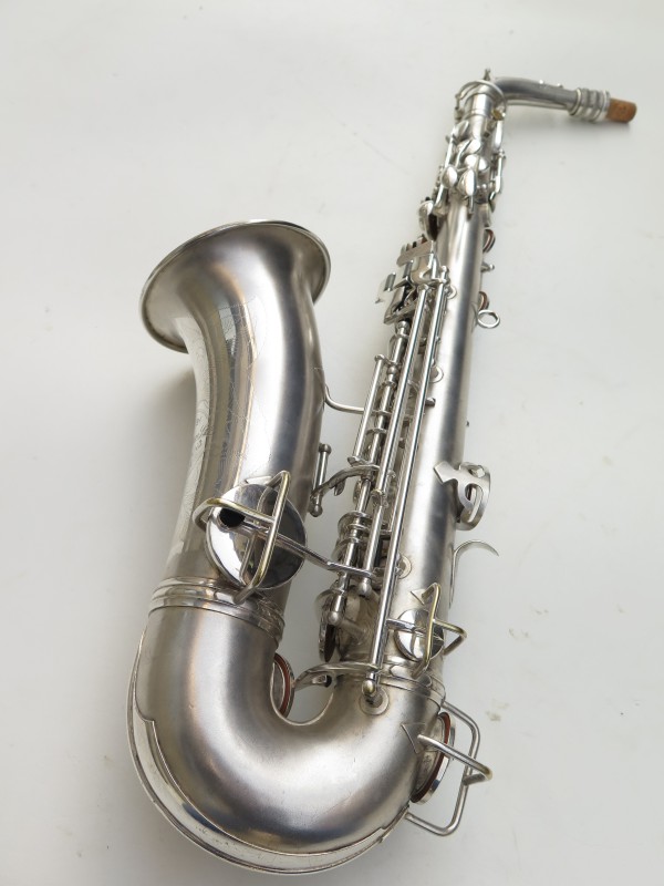 Saxophone alto Conn Chu Berry argenté sablé (16)