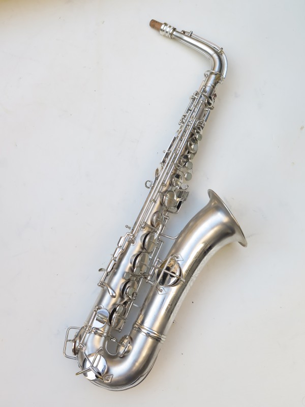 Saxophone C Melody Conn new wonder 2 argenté sablé (15)