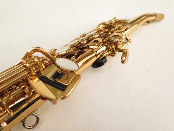 Saxophone soprano Yamaha YSS82ZR verni gravé (3)