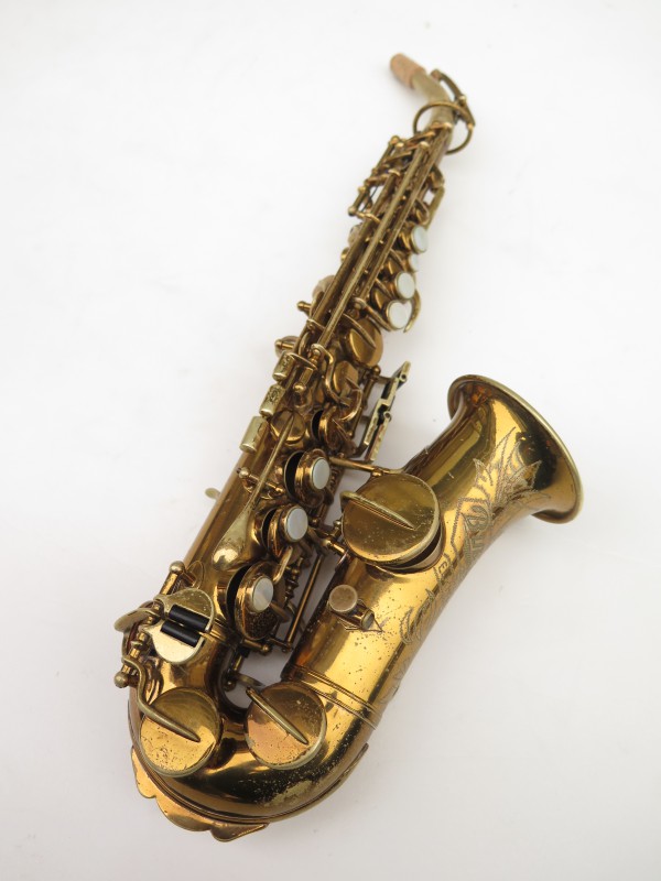 Saxophone soprano courbe Buescher True Tone verni (14)