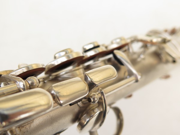 Saxophone soprano Conn argenté gravé (10)