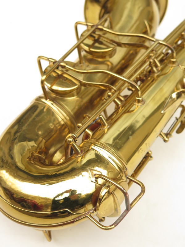 Saxophone ténor Conn 10 verni gravé ladyface (12)