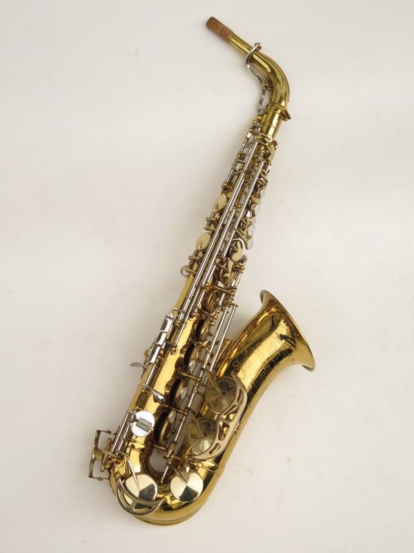 Saxophone alto King Super 20 verni gravé (9)
