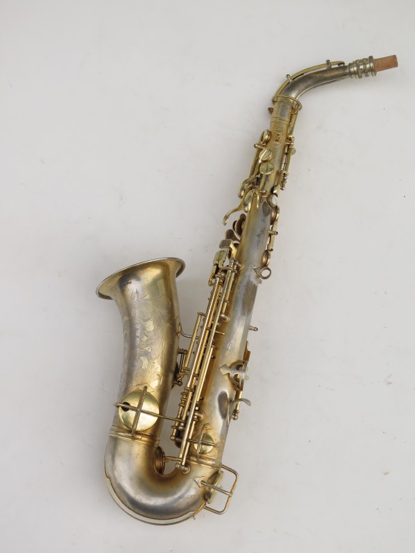 Saxophone alto New Wonder 2 Conn Chu Berry plaqué or sablé (9)