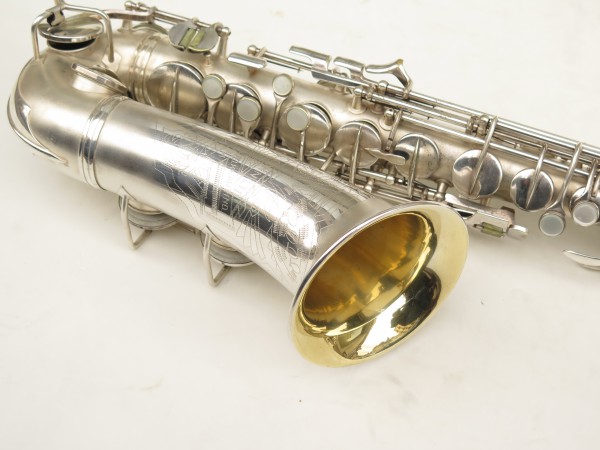 Saxophone alto Conn transitionnel Art Deco argenté sablé plaqué or (13)
