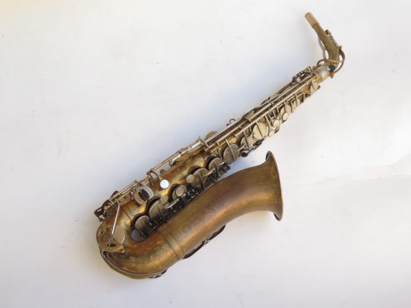 Saxophone alto Georges Leblanc semi rationnel verni gravé (10)