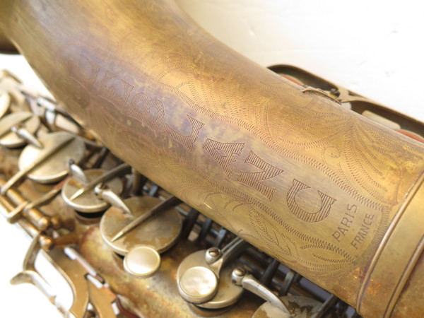 Saxophone alto Georges Leblanc semi rationnel verni gravé (14)