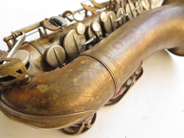 Saxophone alto Georges Leblanc semi rationnel verni gravé (15)
