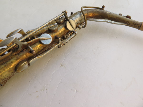 Saxophone alto Georges Leblanc semi rationnel verni gravé (3)