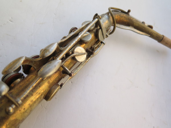 Saxophone alto Georges Leblanc semi rationnel verni gravé (7)