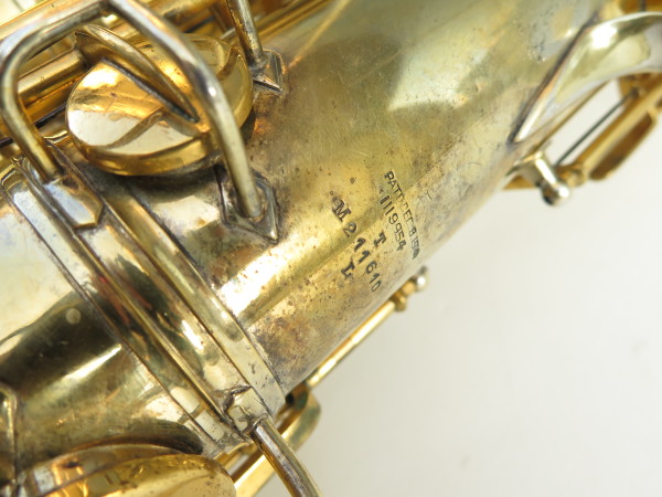 Saxophone ténor Conn Chu Berry plaqué or gravé (12)