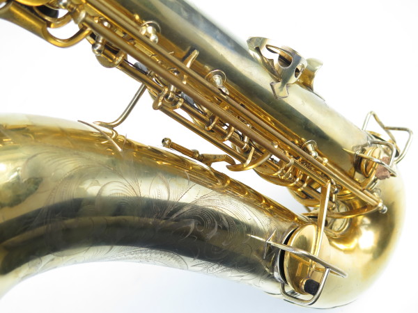 Saxophone ténor Conn Chu Berry plaqué or gravé (9)