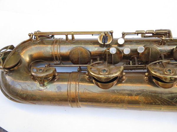 Saxophone baryton Selmer Mark 6 verni gravé (11)