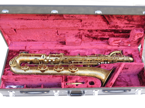 Saxophone baryton Selmer Mark 6 verni gravé (14)
