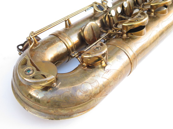 Saxophone baryton Selmer Mark 6 verni gravé (18)