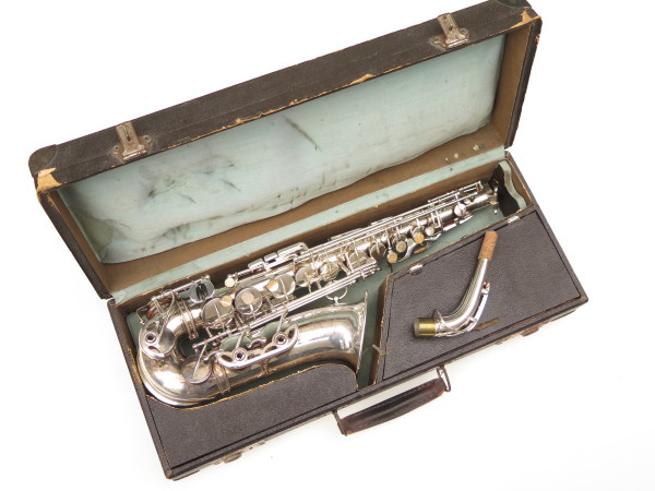 Saxophone alto Selmer Super Balanced Action argenté gravé (8)