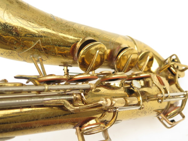 Saxophone ténor Buescher 400 verni gravé (18)