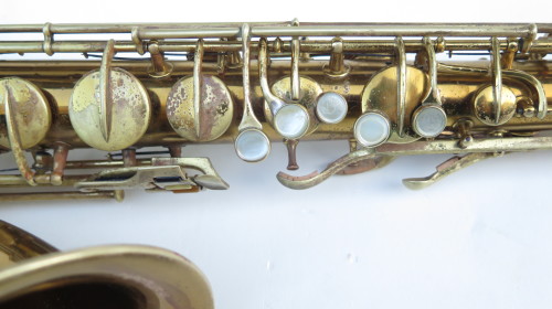 Saxophone ténor Conn Chu Berry verni gravé (1)