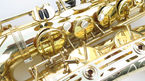 Saxophone ténor Yamaha YTS 61 verni gravé (1)