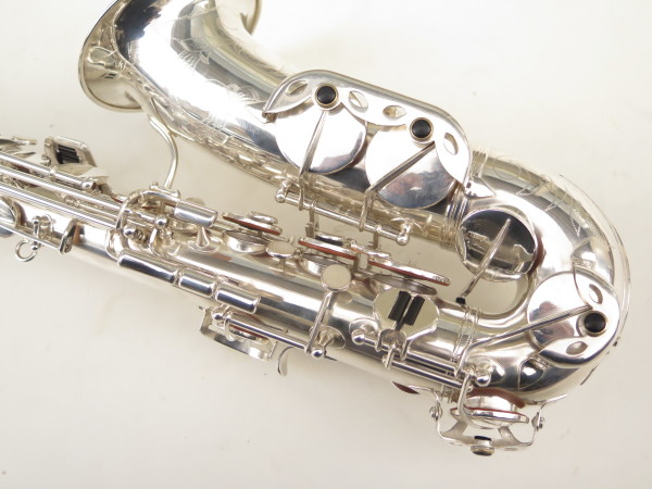 Saxophone alto Louis Augu Royal argenté gravé (12)