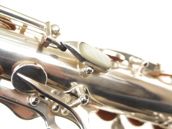 Saxophone alto Louis Augu Royal argenté gravé (17)