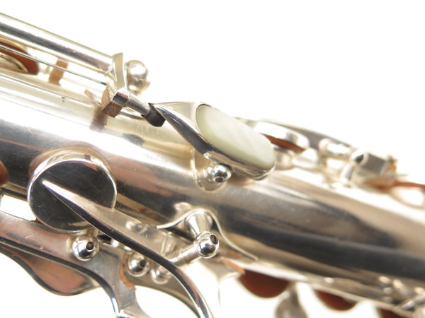 Saxophone alto Louis Augu Royal argenté gravé (17)