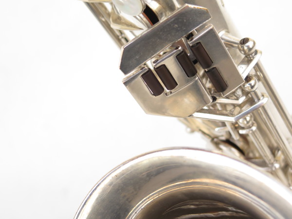 Saxophone alto Couesnon monopole argenté gravé (7)