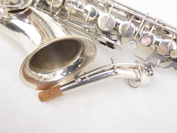 Saxophone alto Couesnon monopole argenté gravé (8)