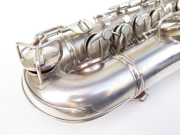 Saxophone ténor en Ut Conn New Wonder 2 argenté gravé (9)