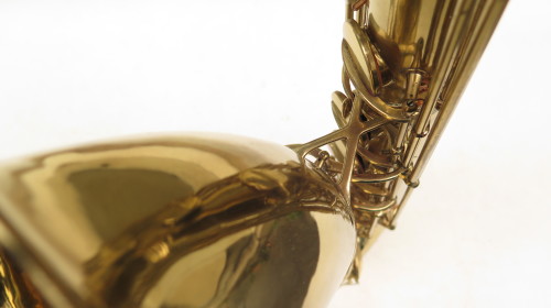 Saxophone baryton CONN 12M verni gravé (1)