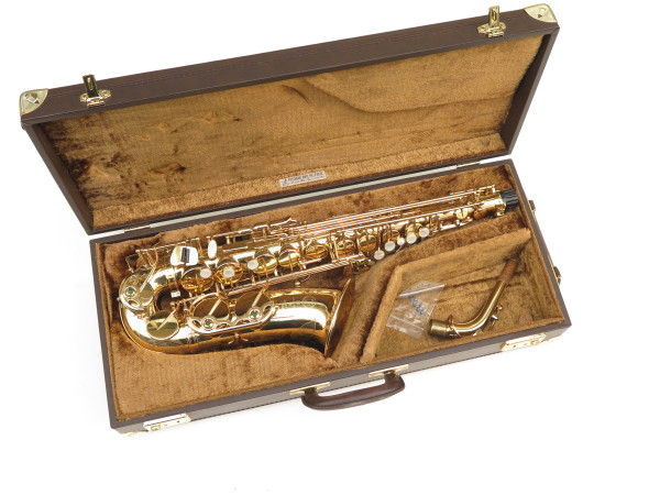 Saxophone alto Selmer Super Action 80 verni gravé (17)