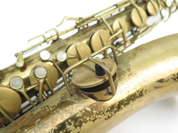 Saxophone ténor Conn Transitionnel ladyface verni gravé (1)