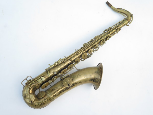 Saxophone ténor Conn Transitionnel ladyface verni gravé (11)