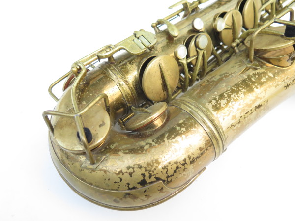 Saxophone ténor Conn Transitionnel ladyface verni gravé (14)